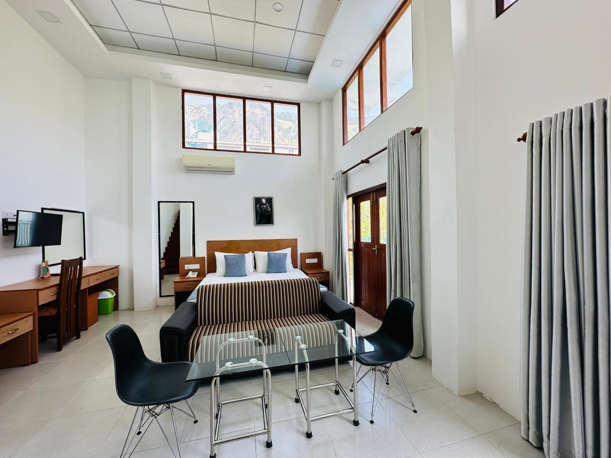 Moi By Dbi Hotel 4*
